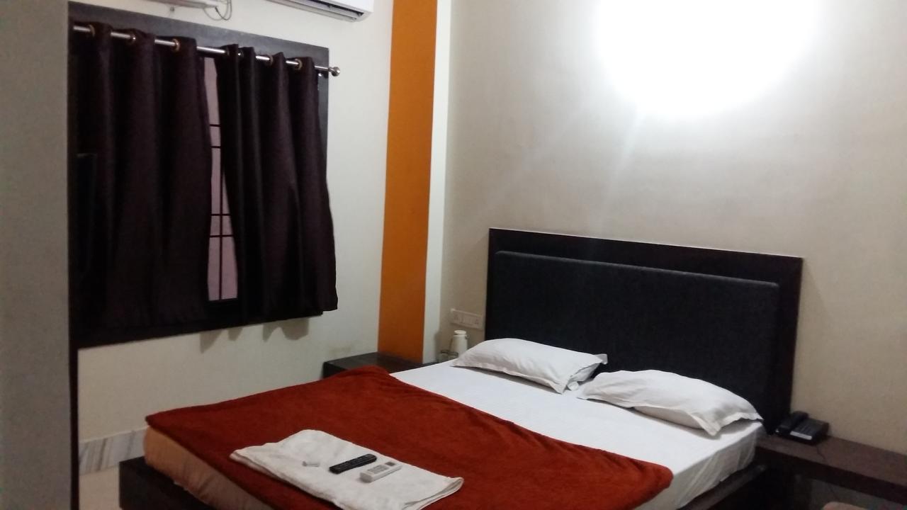Hotel Grand Palace Gaya Dış mekan fotoğraf